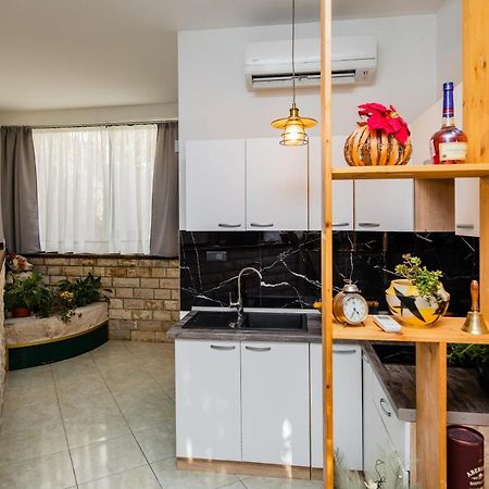 Glicinia Apartment Sibenik Exterior photo